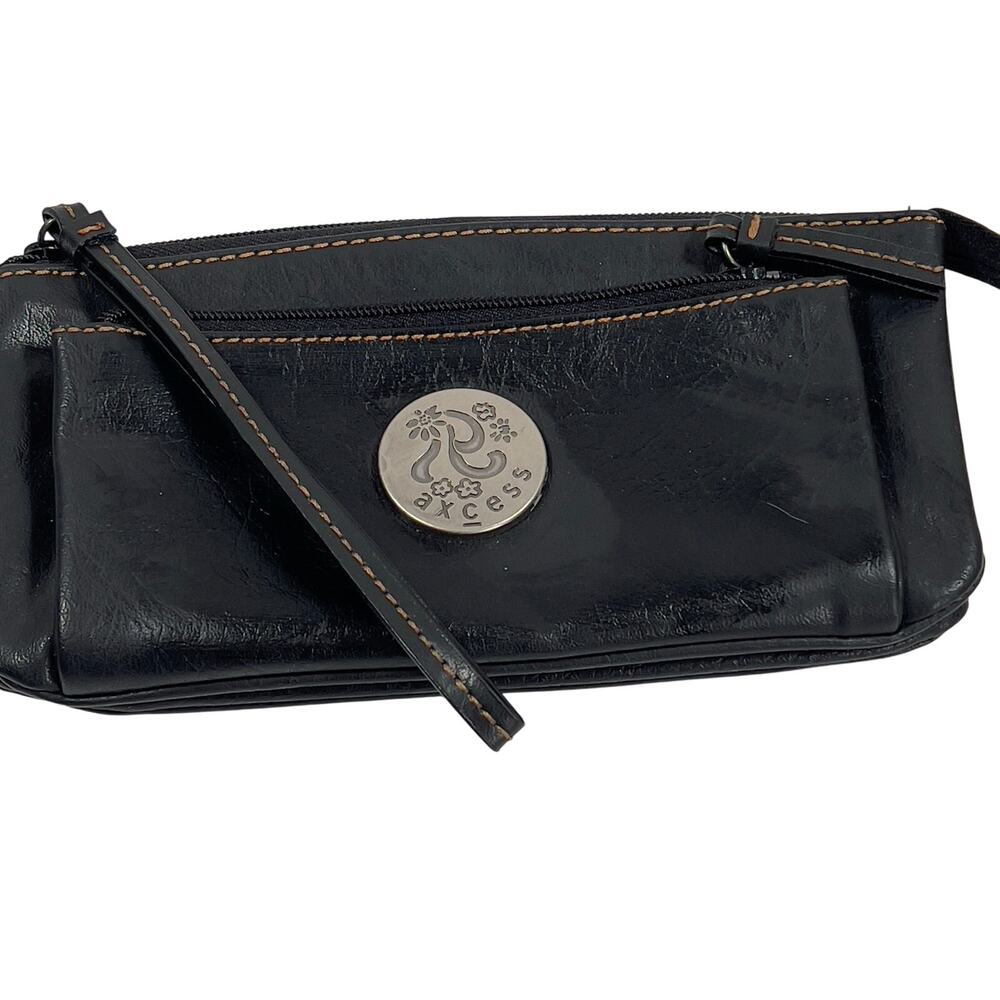 Axcess Liz Claiborne Black Faux Leather Zippered Wristlet Metal Logo 8.5 x 4.5